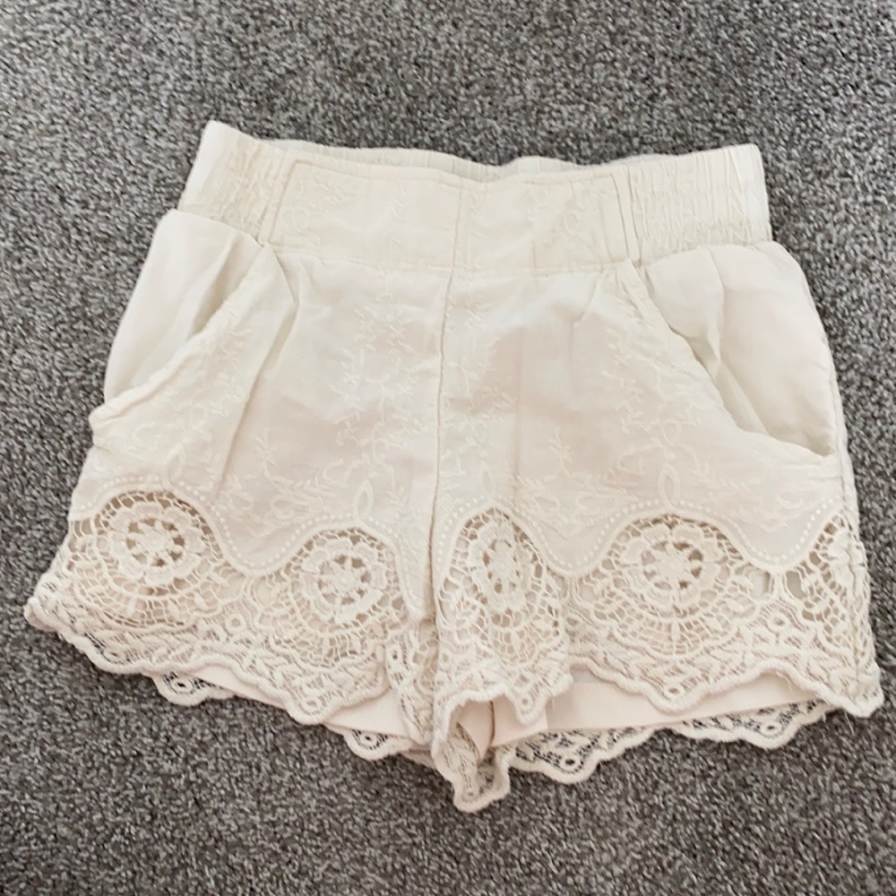 Lace shorts